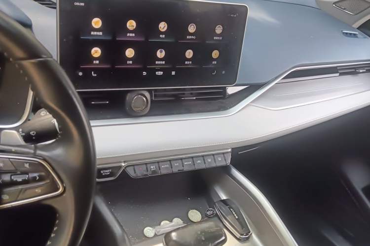 Used Geely Auto Preface 2021 2.0TD Luxury Version Audio And AC Panel