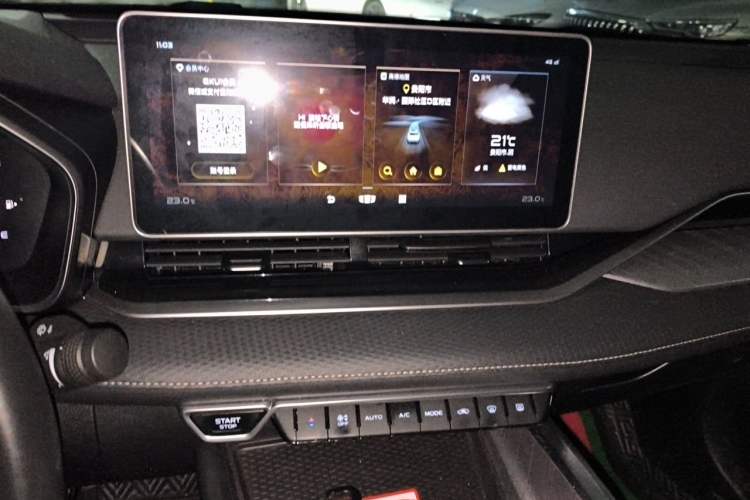 Used Geely Auto Preface 2021 2.0TD Luxury Version Audio And AC Panel