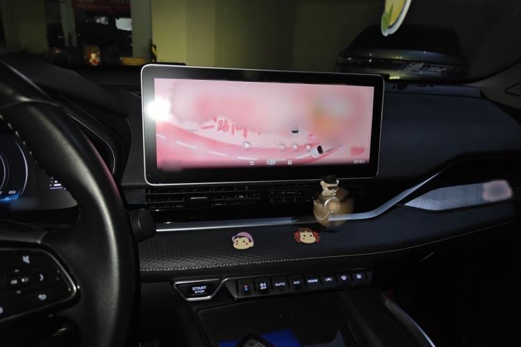 Used Geely Auto Preface 2021 2.0TD Luxury Version Audio And AC Panel