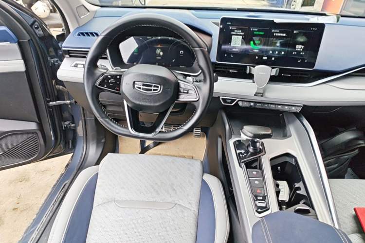 Used Geely Auto Preface 2021 2.0TD Luxury Version Audio And AC Panel