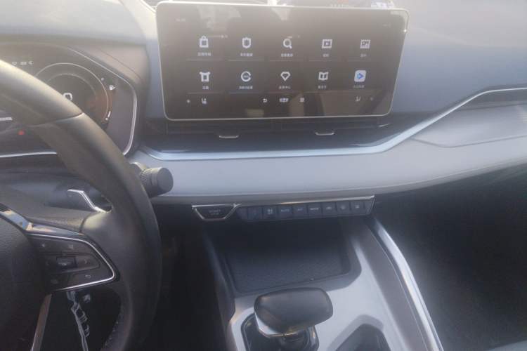 Used Geely Auto Preface 2021 Revised Version 2.0TD Luxury Edition Audio And AC Panel