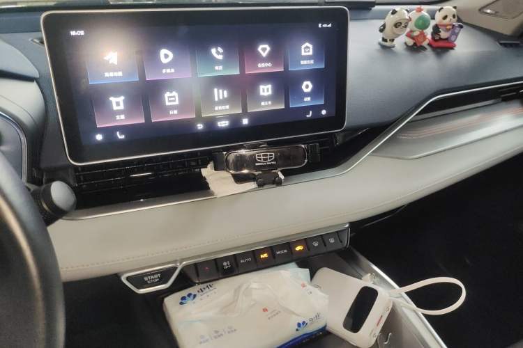 Used Geely Auto Preface 2021 Revised Version 2.0TD Luxury Edition Audio And AC Panel