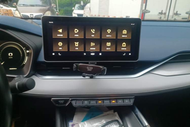 Used Geely Auto Preface 2021 2.0TD Flagship Edition Audio And AC Panel