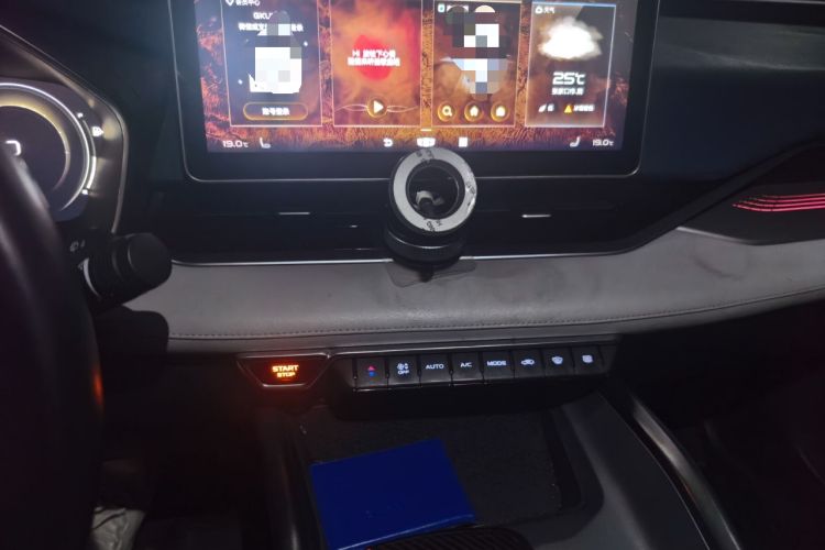 Used Geely Auto Preface 2021 2.0TD Luxury Version Audio And AC Panel