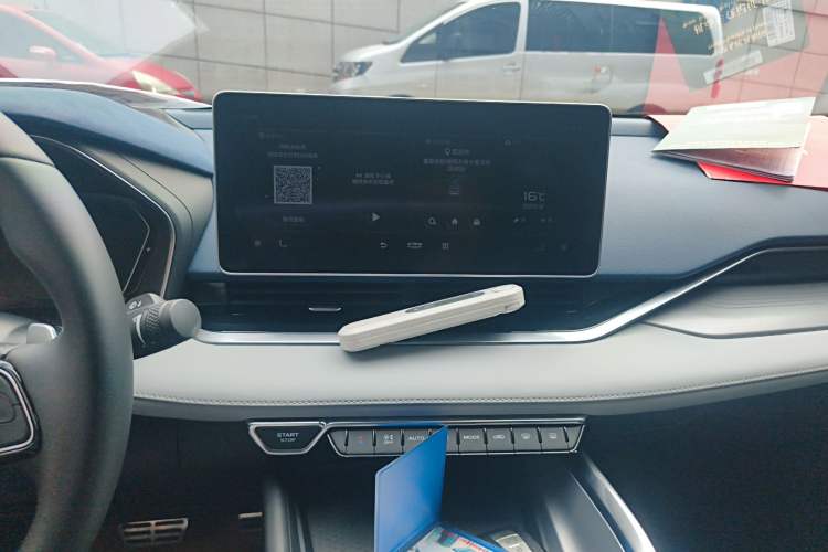 Used Geely Auto Preface 2021 Revised Version 2.0TD Luxury Edition Audio And AC Panel