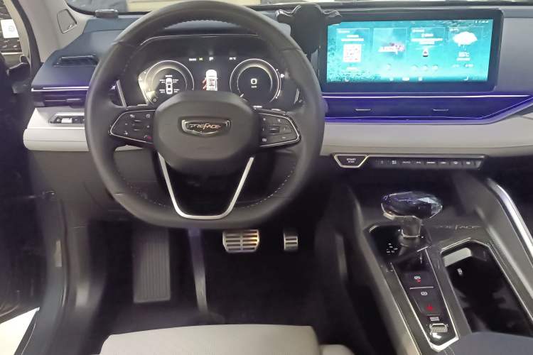 Used Geely Auto Preface 2021 Revised Version 2.0TD Luxury Edition Audio And AC Panel