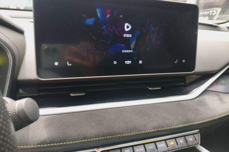 Used Geely Auto Preface 2021 2.0TD Space-Time Edition Starry Celestial Audio And AC Panel