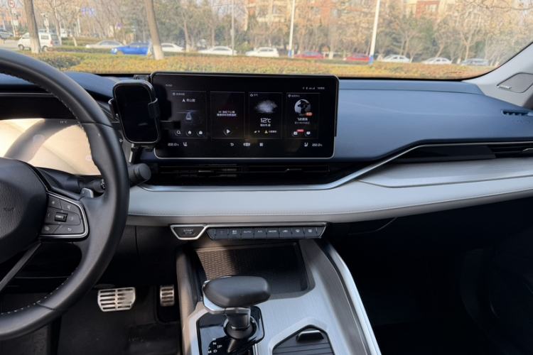 Used Geely Auto Preface 2021 Revised Version 2.0TD Luxury Edition Audio And AC Panel