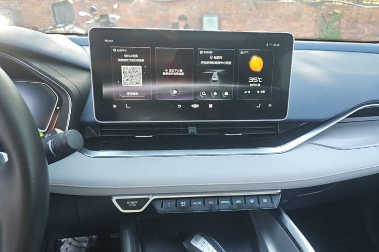 Used Geely Auto Preface 2021 Revised Version 2.0TD Luxury Edition Audio And AC Panel