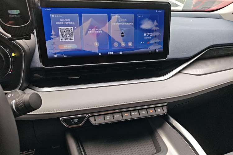 Used Geely Auto Preface 2021 Revised Version 2.0TD Luxury Edition Audio And AC Panel