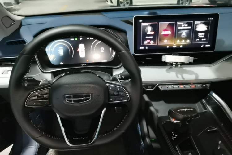 Used Geely Auto Preface 2021 2.0TD Luxury Version Center Console