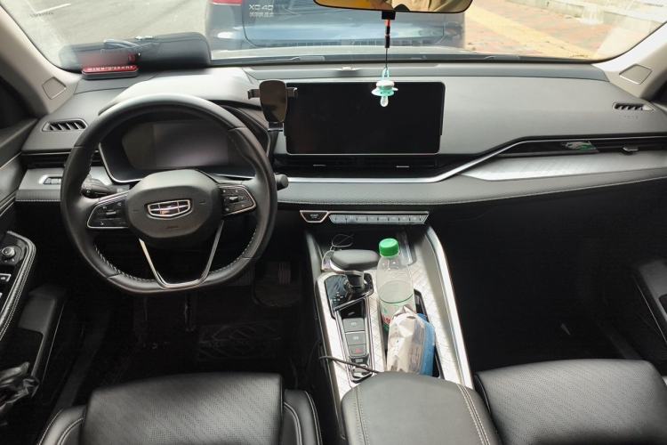 Used Geely Auto Preface 2021 2.0TD Luxury Version Center Console