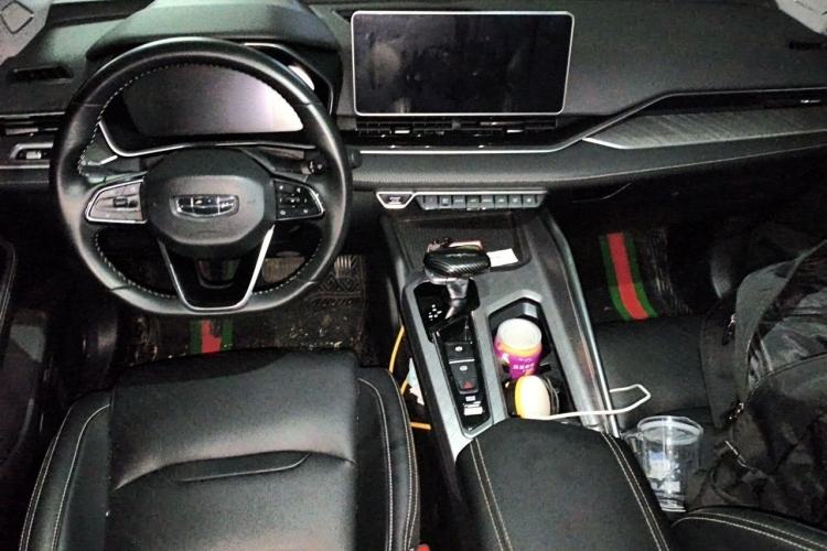 Used Geely Auto Preface 2021 2.0TD Luxury Version Center Console