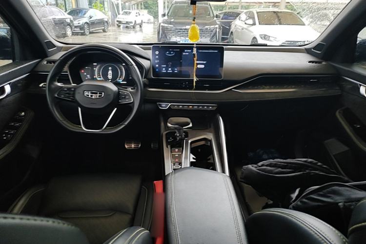 Used Geely Auto Preface 2021 2.0TD Space-Time Edition Hao Yue Center Console