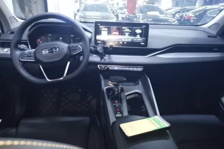 Used Geely Auto Preface 2021 2.0TD Luxury Version Center Console