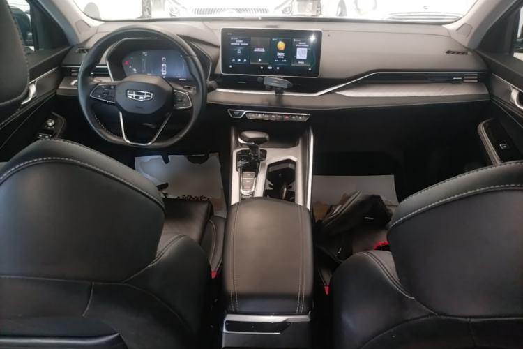 Used Geely Auto Preface 2021 2.0TD Luxury Version Center Console