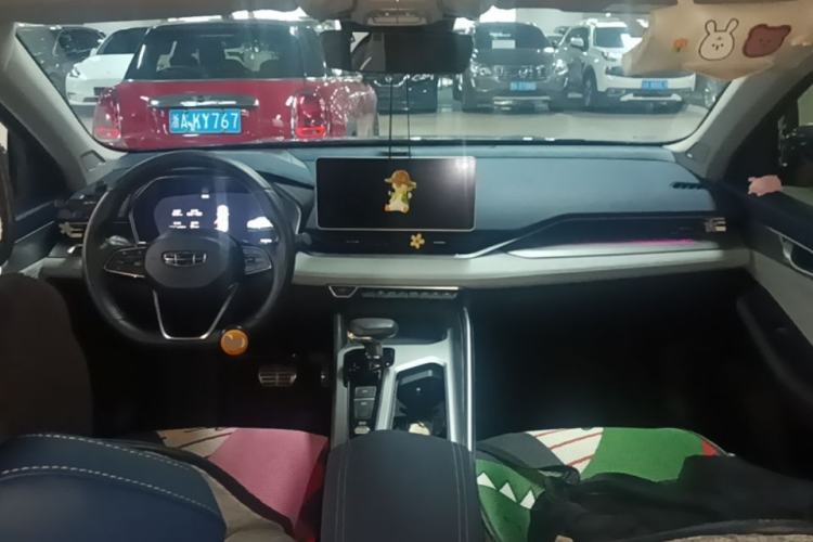 Used Geely Auto Preface 2021 Revised Version 2.0TD Luxury Edition Center Console