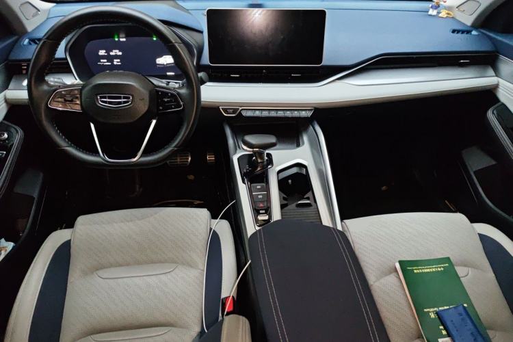 Used Geely Auto Preface 2021 Revised Version 2.0TD Luxury Edition Center Console