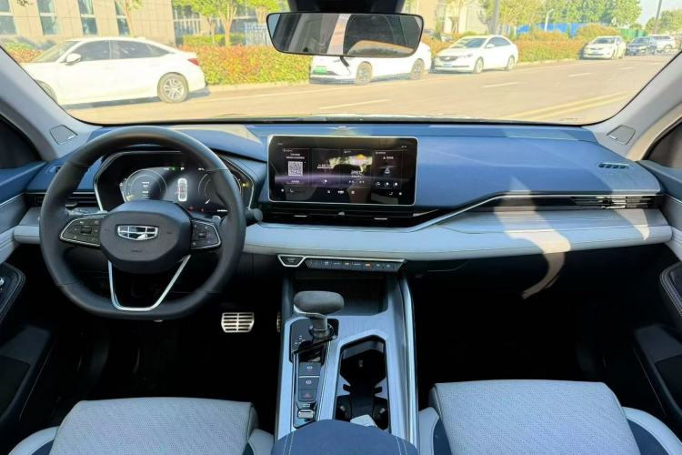 Used Geely Auto Preface 2021 Revised Version 2.0TD Luxury Edition Center Console