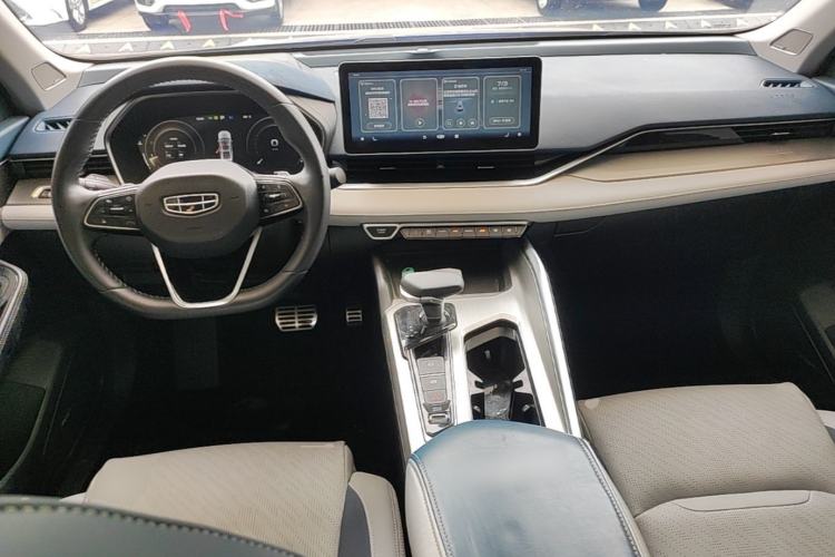 Used Geely Auto Preface 2021 Revised Version 2.0TD Luxury Edition Center Console