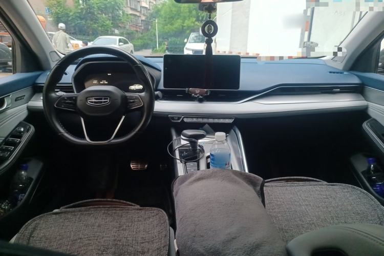Used Geely Auto Preface 2021 2.0TD Flagship Edition Center Console