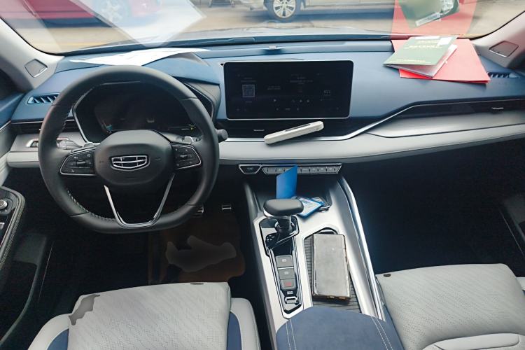 Used Geely Auto Preface 2021 Revised Version 2.0TD Luxury Edition Center Console