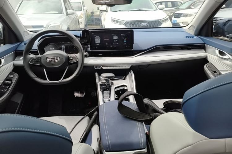 Used Geely Auto Preface 2021 Revised Version 2.0TD Luxury Edition Center Console