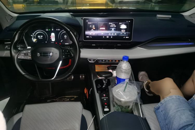 Used Geely Auto Preface 2021 2.0TD Luxury Version Center Console