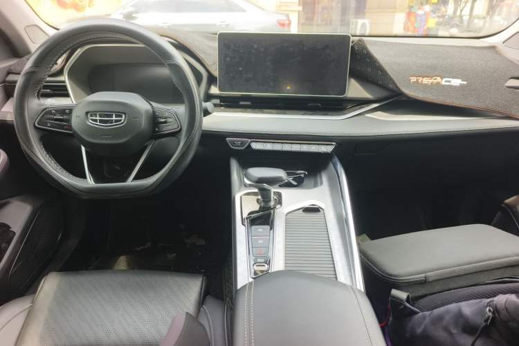 Used Geely Auto Preface 2021 2.0TD Luxury Version Center Console