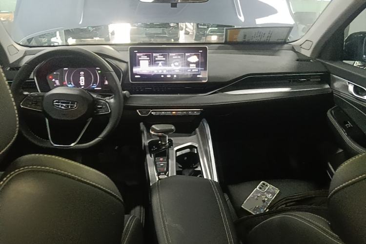 Used Geely Auto Preface 2021 2.0TD Luxury Version Center Console