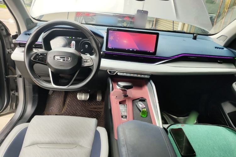 Used Geely Auto Preface 2021 Revised Version 2.0TD Luxury Edition Center Console