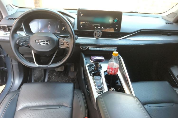 Used Geely Auto Preface 2021 2.0TD Luxury Version Center Console