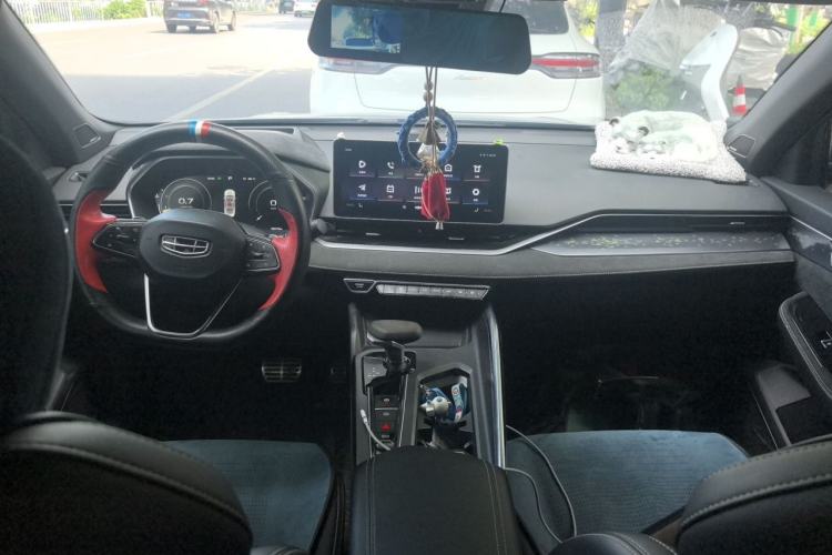 Used Geely Auto Preface 2021 2.0TD Space-Time Edition Starry Celestial Center Console