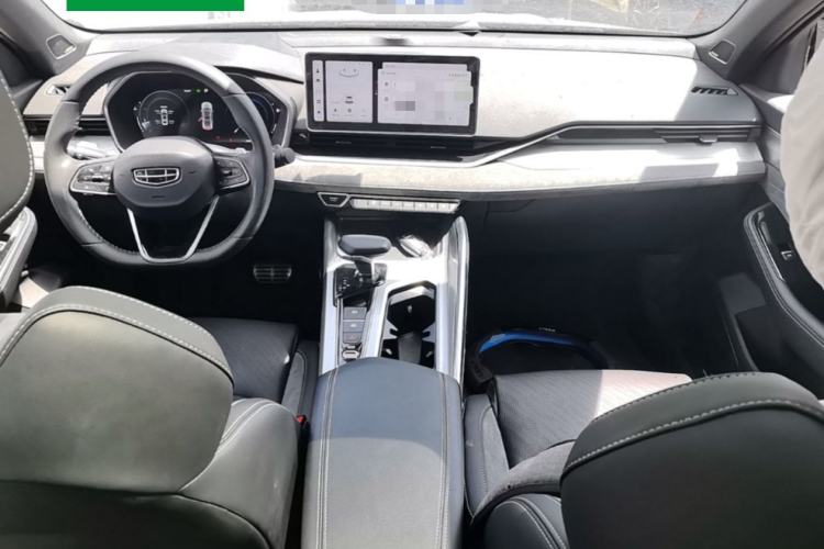 Used Geely Auto Preface 2021 Revised Version 2.0TD Luxury Edition Center Console