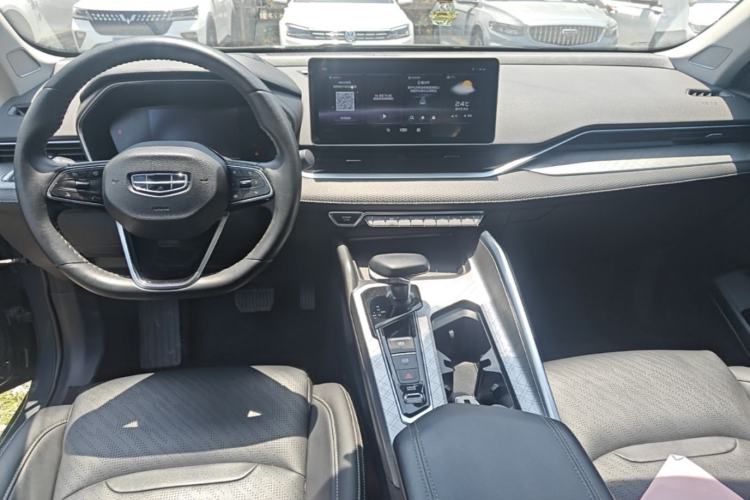 Used Geely Auto Preface 2021 2.0TD Luxury Version Center Console