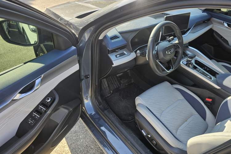 Used Geely Auto Preface 2021 Revised Version 2.0TD Luxury Edition Driver Seat