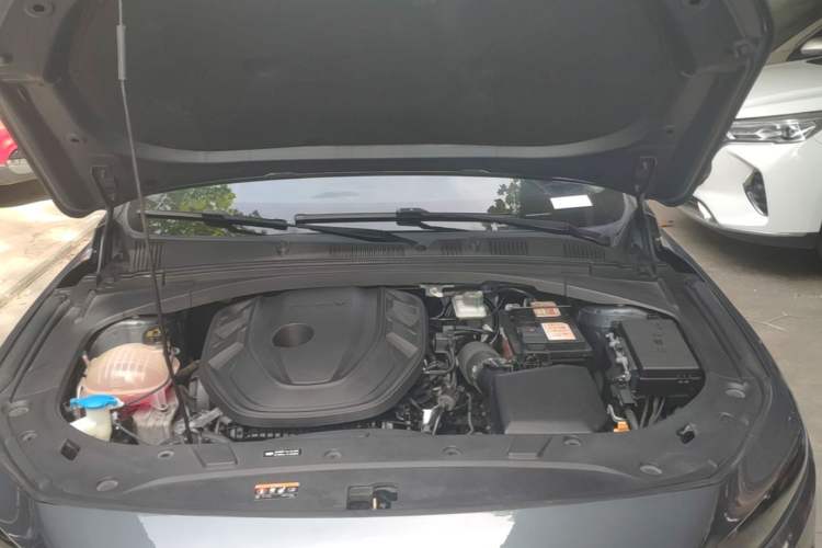 Used Geely Auto Preface 2021 2.0TD Luxury Version Engine Bay