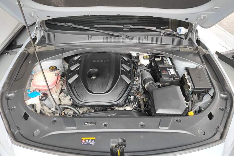 Used Geely Auto Preface 2021 2.0TD Space-Time Edition Hao Yue Engine Bay