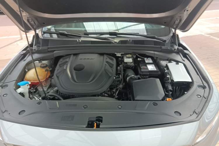 Used Geely Auto Preface 2021 2.0TD Flagship Edition Engine Bay
