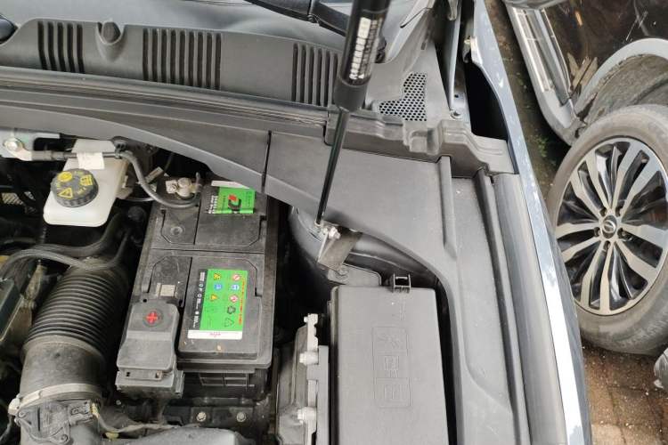 Used Geely Auto Preface 2021 2.0TD Flagship Edition Engine Bay Left