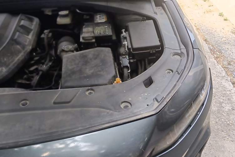 Used Geely Auto Preface 2021 2.0TD Luxury Version Engine Bay Left
