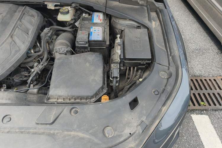 Used Geely Auto Preface 2021 2.0TD Luxury Version Engine Bay Left