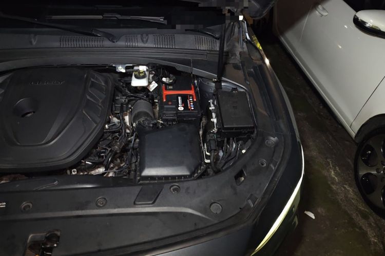 Used Geely Auto Preface 2021 2.0TD Luxury Version Engine Bay Left