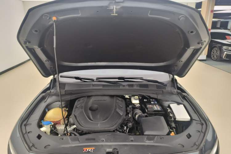 Used Geely Auto Preface 2021 2.0TD Luxury Version Engine Bay