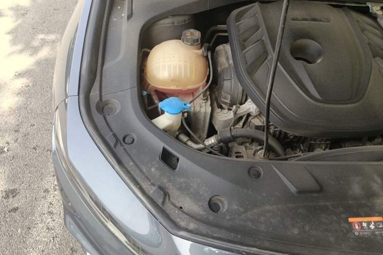 Used Geely Auto Preface 2021 2.0TD Luxury Version Engine Bay Right