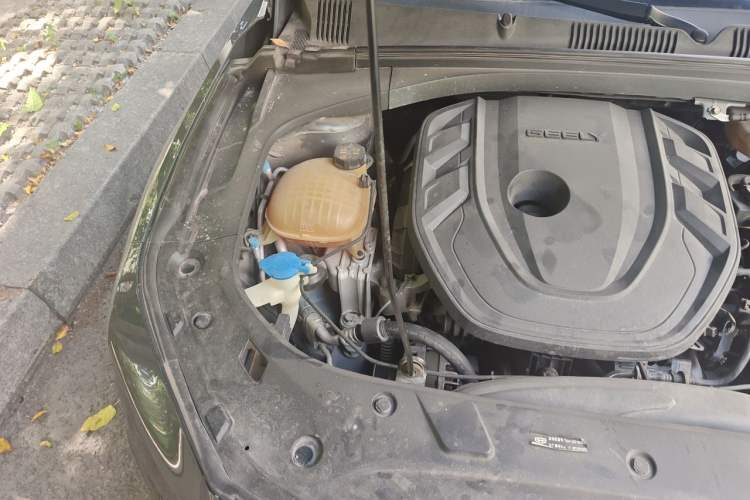 Used Geely Auto Preface 2021 2.0TD Luxury Version Engine Bay Right