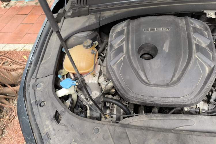 Used Geely Auto Preface 2021 Revised Version 2.0TD Luxury Edition Engine Bay Right