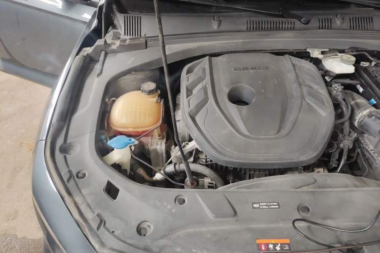 Used Geely Auto Preface 2021 Revised Version 2.0TD Luxury Edition Engine Bay Right