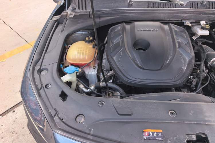 Used Geely Auto Preface 2021 2.0TD Luxury Version Engine Bay Right