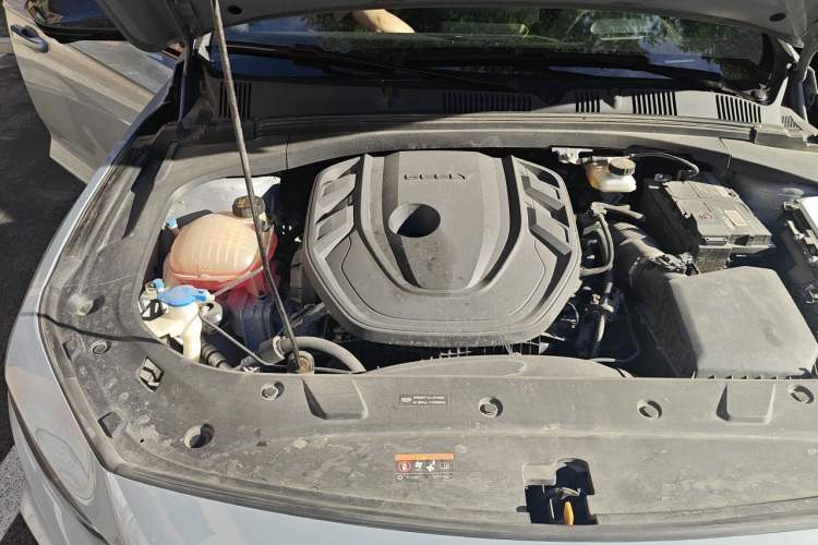 Used Geely Auto Preface 2021 2.0TD Space-Time Edition Starry Celestial Engine Bay Right